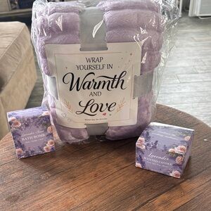 Lavender Scented Bath & Body Set